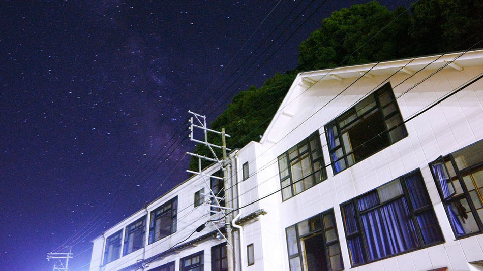 NAGASAKI HOUSE ぶらぶら・月と海