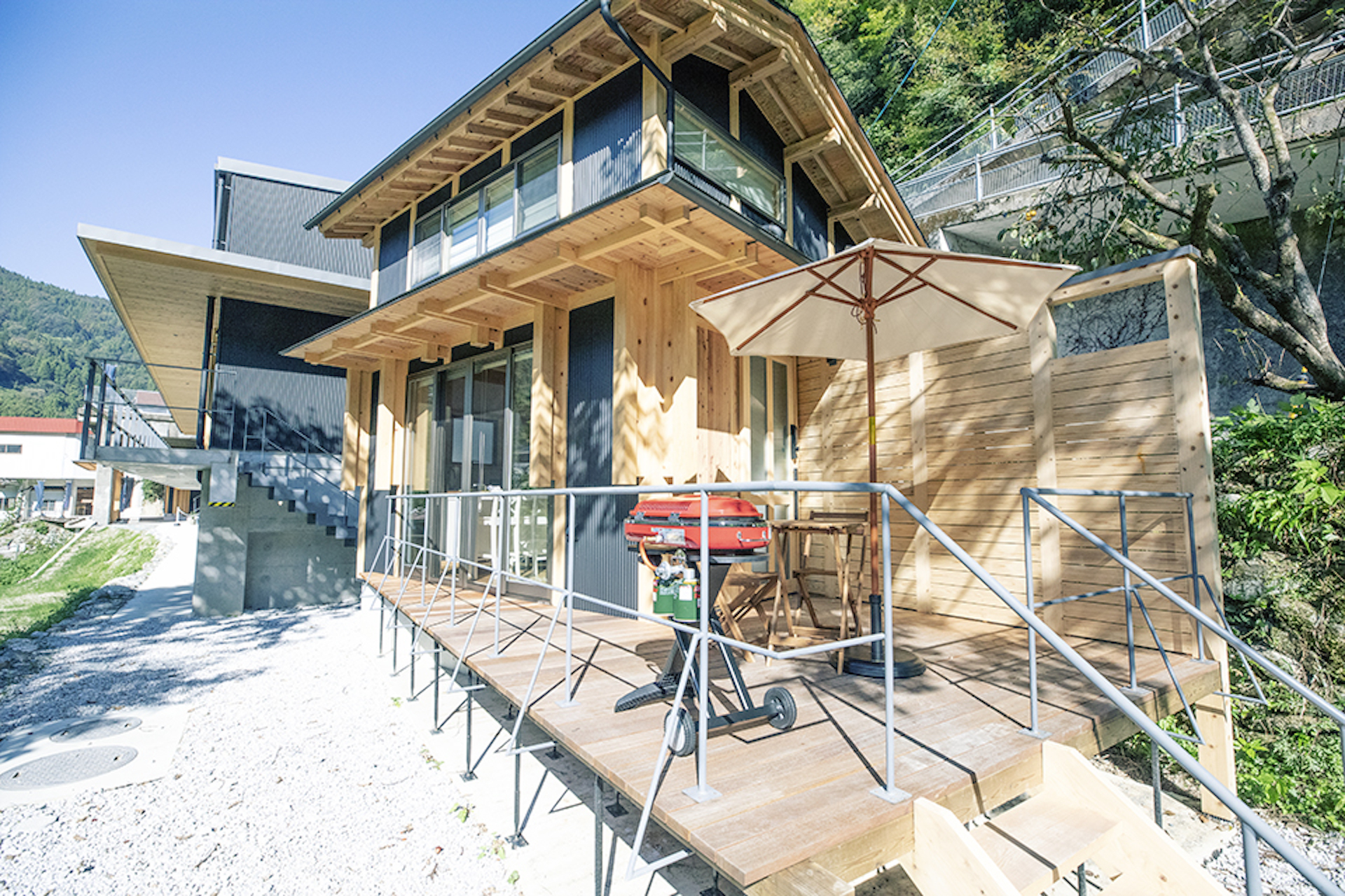 クロスフィットおおとよストレングス「タイニーハウス」